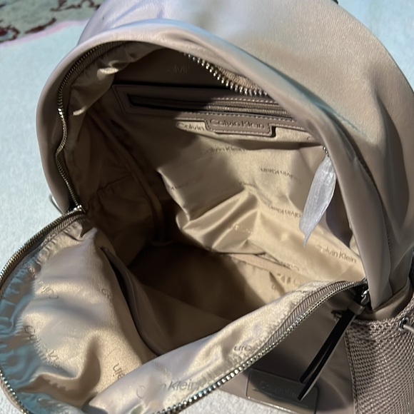 Calvin KLEIN Jessie Mesh Side Pocket Nylon Backpack - Picture 9 of 9